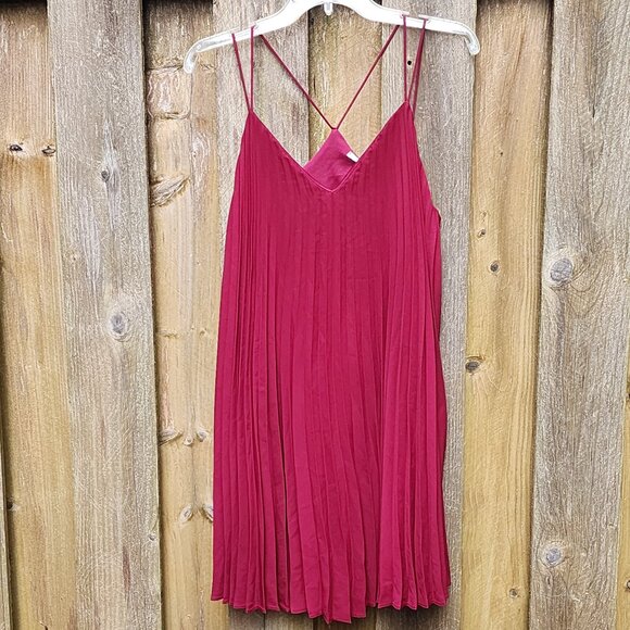 NWT Short pleated dress Large youth/womens - Picture 12 of 12